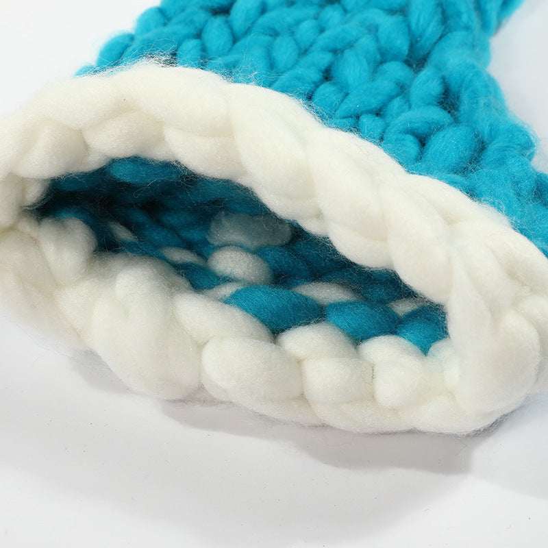 Christmas Plush Hat With Pompom - Cute Winter Hat - Elevra