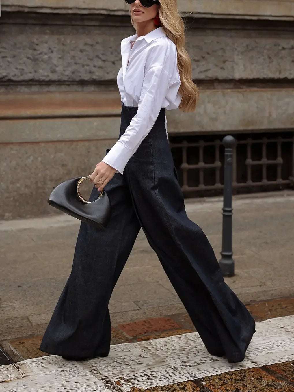 Elegant High - waist Wide - leg Jeans - Elevra