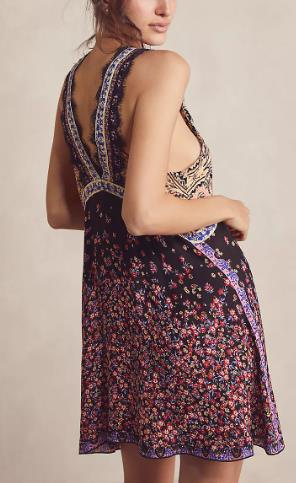 European And American Printed V - neck Lace Strap Bohemian Dress Women - Elevra